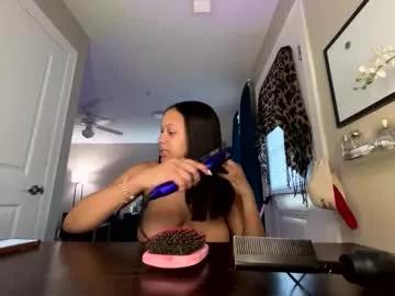 Girls: discover live performances with matured cam models, from teasing to fixations, in a variety of stunning live sex cams.