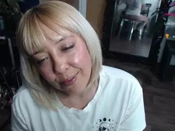 sunni_hottie from Chaturbate