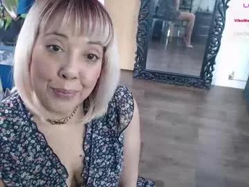 sunni_hottie from Chaturbate