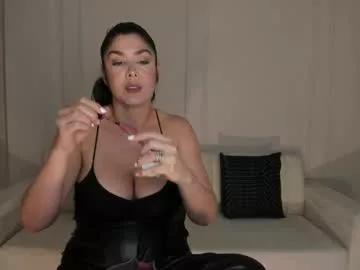 Girls: discover live performances with matured cam models, from teasing to fixations, in a variety of stunning live sex cams.