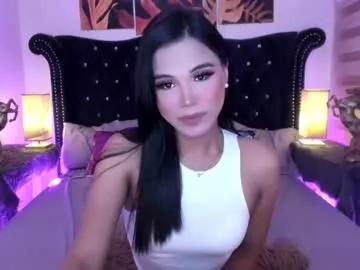 Girls: discover live performances with matured cam models, from teasing to fixations, in a variety of stunning live sex cams.