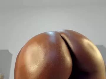 Girls: discover live performances with matured cam models, from teasing to fixations, in a variety of stunning live sex cams.