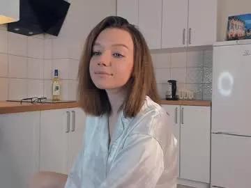 Girls: discover live performances with matured cam models, from teasing to fixations, in a variety of stunning live sex cams.