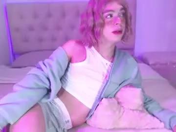 Girls: discover live performances with matured cam models, from teasing to fixations, in a variety of stunning live sex cams.