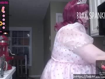 Girls: discover live performances with matured cam models, from teasing to fixations, in a variety of stunning live sex cams.