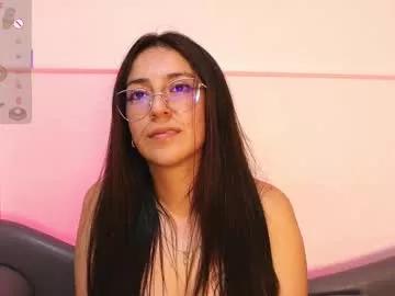 Girls: discover live performances with matured cam models, from teasing to fixations, in a variety of stunning live sex cams.