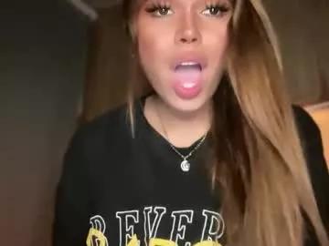sweetalexa19 from Chaturbate