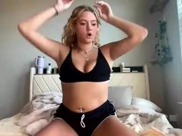 Girls: discover live performances with matured cam models, from teasing to fixations, in a variety of stunning live sex cams.