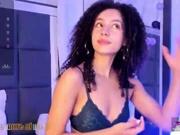 Girls: discover live performances with matured cam models, from teasing to fixations, in a variety of stunning live sex cams.