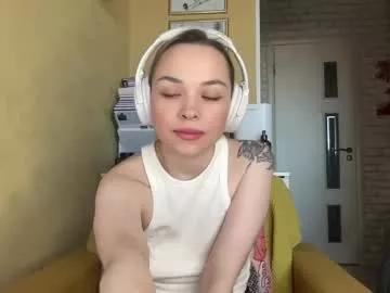 sweetraspberrytina from Chaturbate