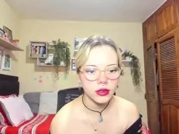 sweetshiro from Chaturbate