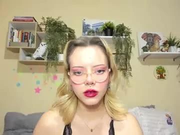 sweetshiro from Chaturbate