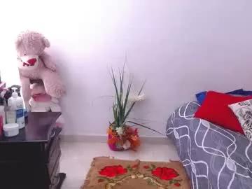 Girls: discover live performances with matured cam models, from teasing to fixations, in a variety of stunning live sex cams.