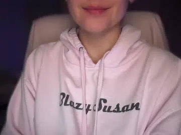 sweetssmashed on Chaturbate
