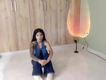 Girls: discover live performances with matured cam models, from teasing to fixations, in a variety of stunning live sex cams.