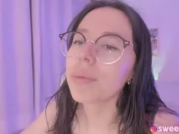 Girls: discover live performances with matured cam models, from teasing to fixations, in a variety of stunning live sex cams.