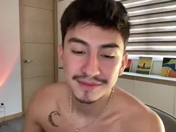 sweettaaron on Chaturbate