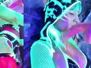 Girls: discover live performances with matured cam models, from teasing to fixations, in a variety of stunning live sex cams.