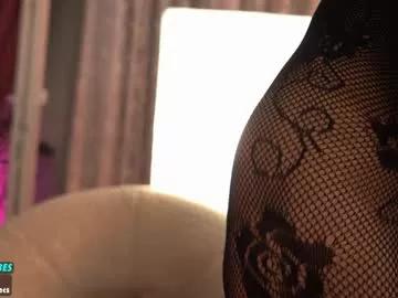 Girls: discover live performances with matured cam models, from teasing to fixations, in a variety of stunning live sex cams.