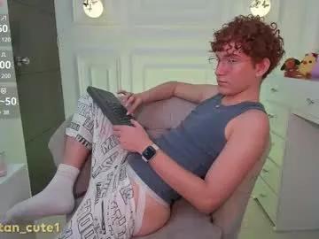 Girls: discover live performances with matured cam models, from teasing to fixations, in a variety of stunning live sex cams.