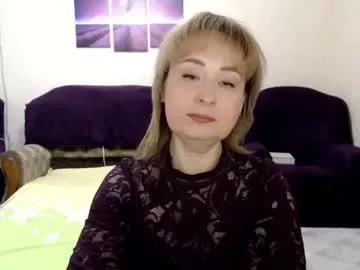 Girls: discover live performances with matured cam models, from teasing to fixations, in a variety of stunning live sex cams.