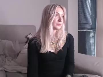 Girls: discover live performances with matured cam models, from teasing to fixations, in a variety of stunning live sex cams.