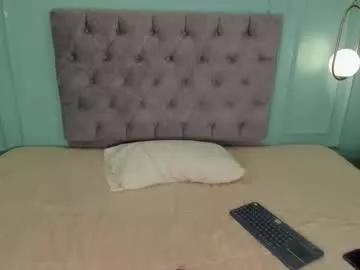 Girls: discover live performances with matured cam models, from teasing to fixations, in a variety of stunning live sex cams.