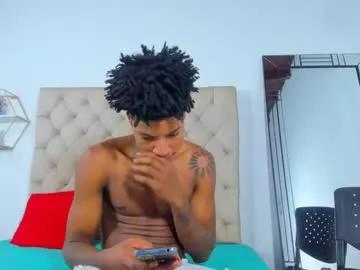 Girls: discover live performances with matured cam models, from teasing to fixations, in a variety of stunning live sex cams.