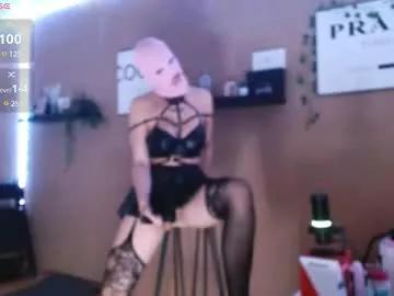 Girls: discover live performances with matured cam models, from teasing to fixations, in a variety of stunning live sex cams.