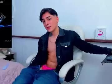 Girls: discover live performances with matured cam models, from teasing to fixations, in a variety of stunning live sex cams.