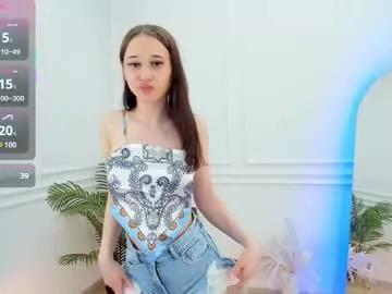 Girls: discover live performances with matured cam models, from teasing to fixations, in a variety of stunning live sex cams.