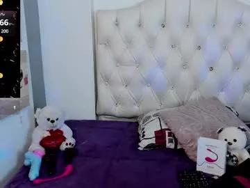 Girls: discover live performances with matured cam models, from teasing to fixations, in a variety of stunning live sex cams.