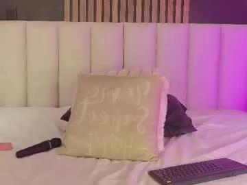 tiffvalentinee_ from Chaturbate