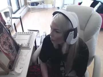 Girls: discover live performances with matured cam models, from teasing to fixations, in a variety of stunning live sex cams.
