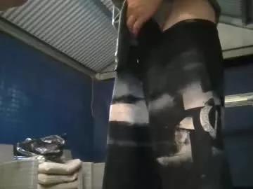 Girls: discover live performances with matured cam models, from teasing to fixations, in a variety of stunning live sex cams.