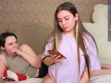 Girls: discover live performances with matured cam models, from teasing to fixations, in a variety of stunning live sex cams.