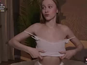 Girls: discover live performances with matured cam models, from teasing to fixations, in a variety of stunning live sex cams.