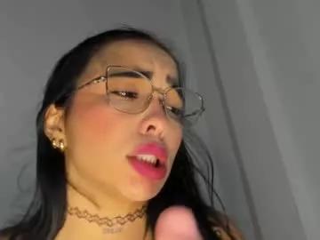 Girls: discover live performances with matured cam models, from teasing to fixations, in a variety of stunning live sex cams.