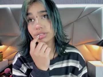 Girls: discover live performances with matured cam models, from teasing to fixations, in a variety of stunning live sex cams.