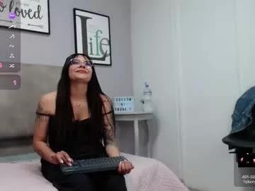 Girls: discover live performances with matured cam models, from teasing to fixations, in a variety of stunning live sex cams.