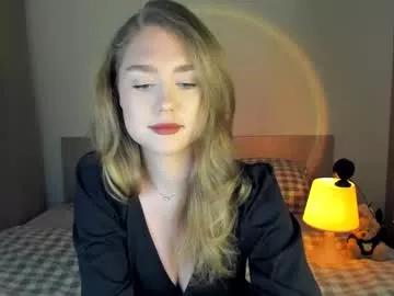 Girls: discover live performances with matured cam models, from teasing to fixations, in a variety of stunning live sex cams.