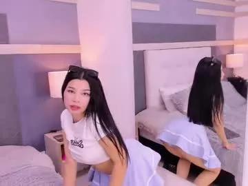 Girls: discover live performances with matured cam models, from teasing to fixations, in a variety of stunning live sex cams.