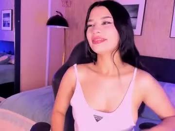 Girls: discover live performances with matured cam models, from teasing to fixations, in a variety of stunning live sex cams.