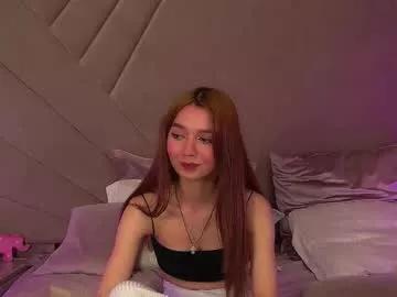 Girls: discover live performances with matured cam models, from teasing to fixations, in a variety of stunning live sex cams.