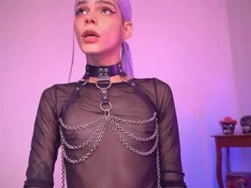 Girls: discover live performances with matured cam models, from teasing to fixations, in a variety of stunning live sex cams.