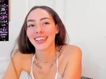 Girls: discover live performances with matured cam models, from teasing to fixations, in a variety of stunning live sex cams.