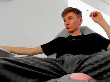 Girls: discover live performances with matured cam models, from teasing to fixations, in a variety of stunning live sex cams.