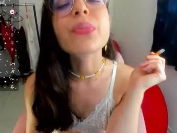 Girls: discover live performances with matured cam models, from teasing to fixations, in a variety of stunning live sex cams.