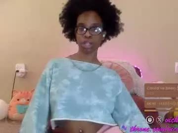 viiickyyy from Chaturbate