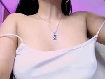 Girls: discover live performances with matured cam models, from teasing to fixations, in a variety of stunning live sex cams.